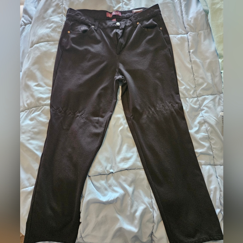 Gloria Vanderbilt pants